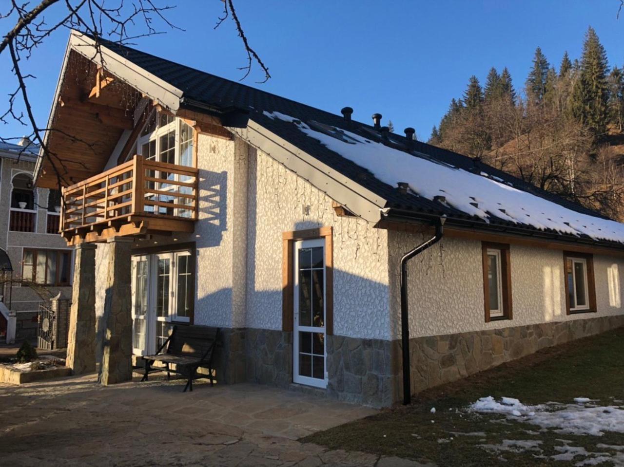 Cottage Familiya ヴェルホヴィナ エクステリア 写真