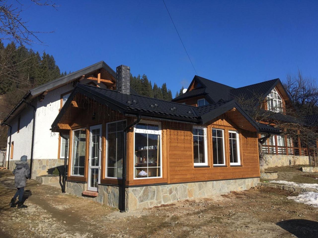 Cottage Familiya ヴェルホヴィナ エクステリア 写真