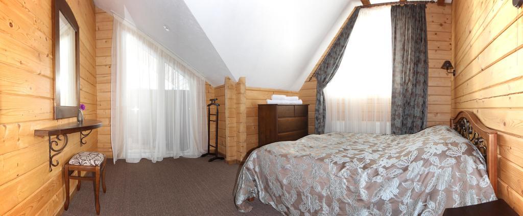 Cottage Familiya ヴェルホヴィナ エクステリア 写真