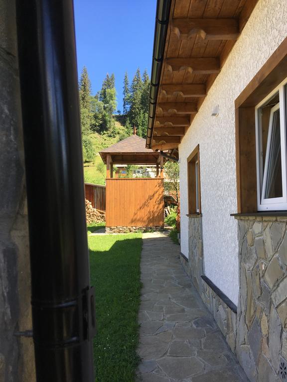 Cottage Familiya ヴェルホヴィナ エクステリア 写真